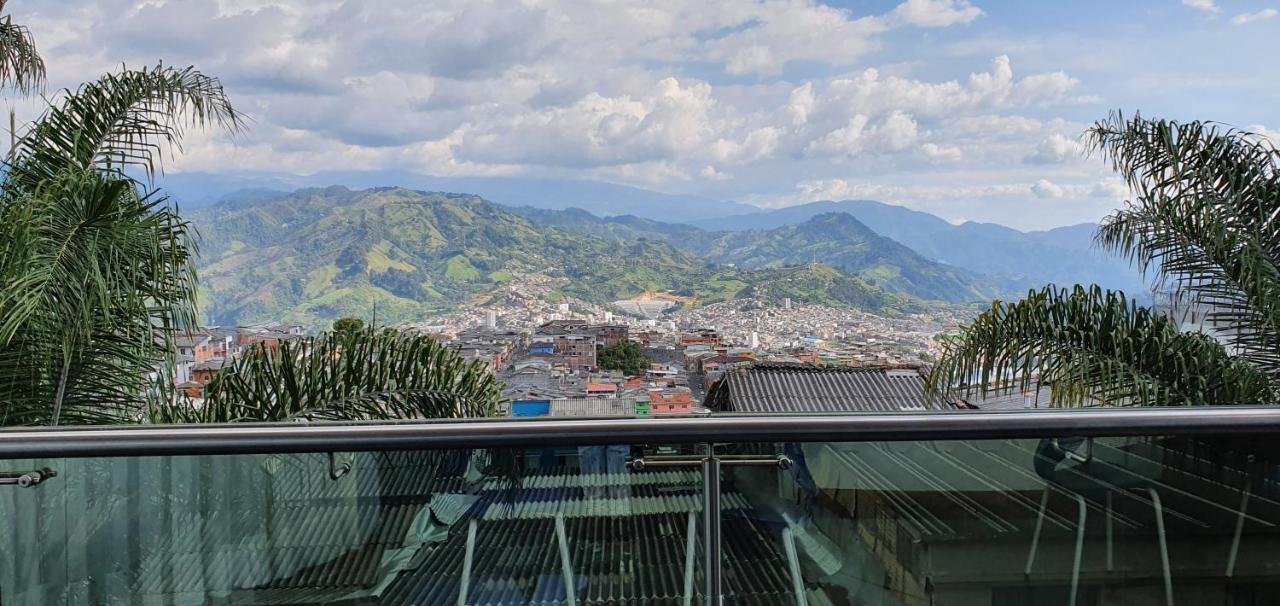 Hotel Dubai Manizales Bagian luar foto